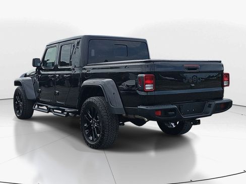 Used 2024 Jeep Gladiator Sport AWD/4WD image 6