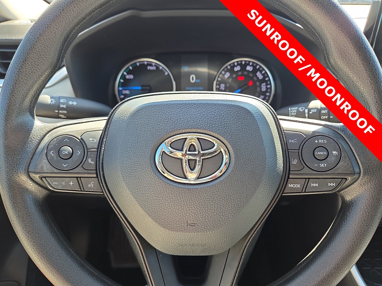 Used 2022 Toyota RAV4 XLE w/ Convenience Package AWD/4WD image 24