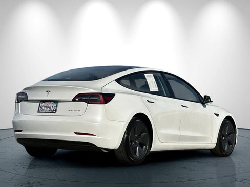 Used 2021 Tesla Model 3 Long Range image 4