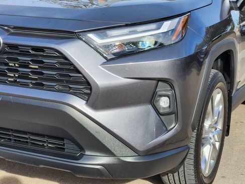 Used 2023 Toyota RAV4 XLE Premium image 8