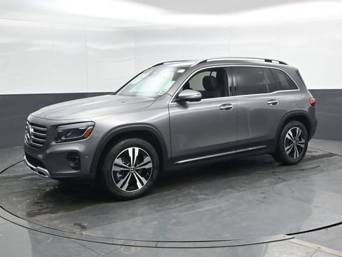 New 2026 Mercedes-Benz GLB 250 4MATIC image 6