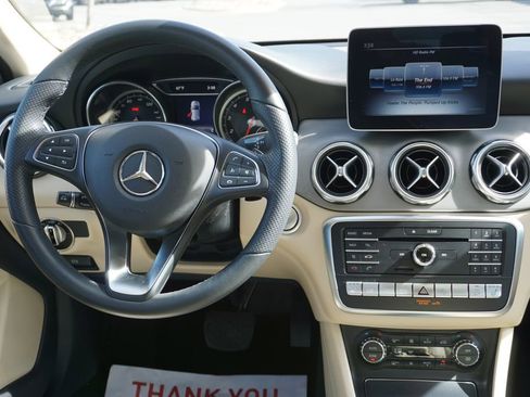 Used 2019 Mercedes-Benz GLA 250 4MATIC image 24
