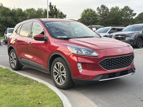 Used 2021 Ford Escape SEL w/ Technology Package FWD image 3