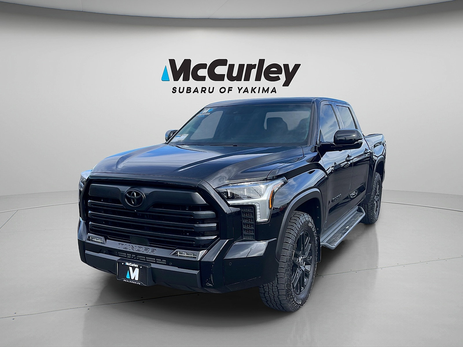 Used 2024 Toyota Tundra Limited AWD/4WD image 9