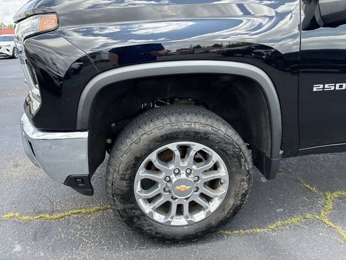 Used 2024 Chevrolet Silverado 2500 LTZ w/ LTZ Plus Package AWD/4WD image 10