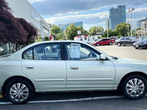 Used 2003 Hyundai Elantra GLS FWD image 5