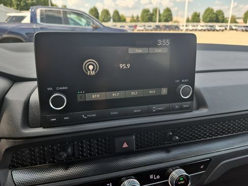 Certified 2024 Honda CR-V EX image 17
