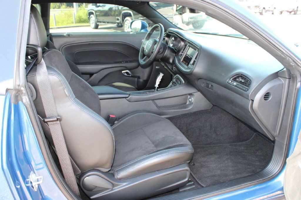 Used 2022 Dodge Challenger R/T Scat Pack w/ Shaker Package RWD image 12