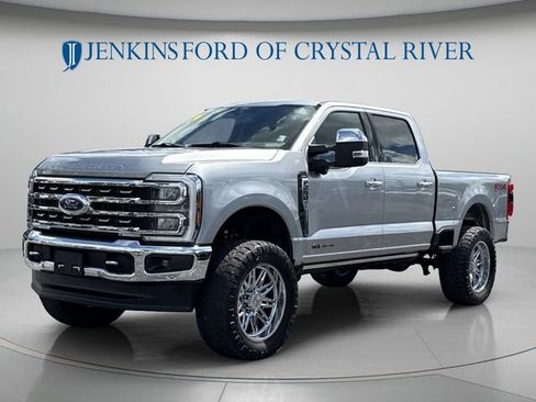 Used 2024 Ford F250 Lariat w/ Lariat Ultimate Package AWD/4WD image 11
