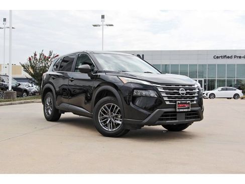 Used 2024 Nissan Rogue S AWD/4WD image 1
