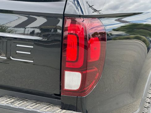 New 2026 Honda Ridgeline Black Edition image 29