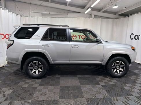 Used 2019 Toyota 4Runner TRD Off-Road Premium AWD/4WD image 10