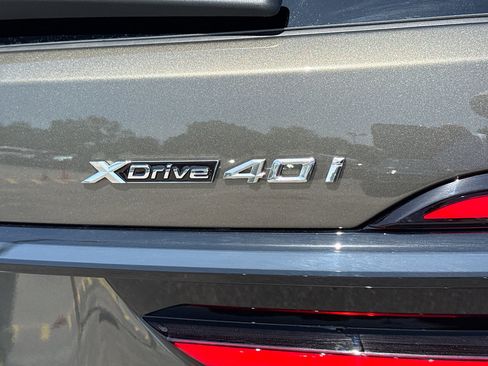 New 2027 BMW X7 xDrive40i w/ Executive Package AWD/4WD image 11