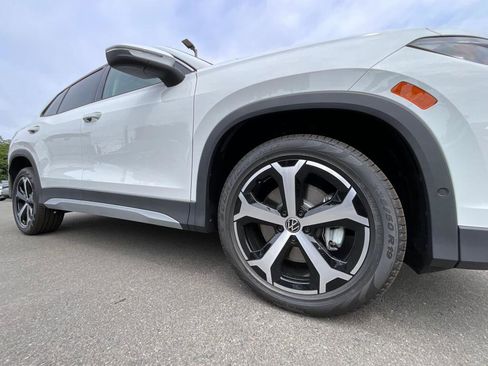New 2026 Volkswagen Tiguan SE AWD/4WD image 10