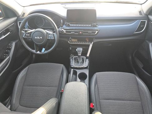 Used 2023 Kia Seltos S w/ Navigation Package image 19