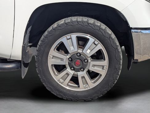 Used 2020 Toyota Tundra SR5 w/ SR5 Upgrade Package RWD image 28