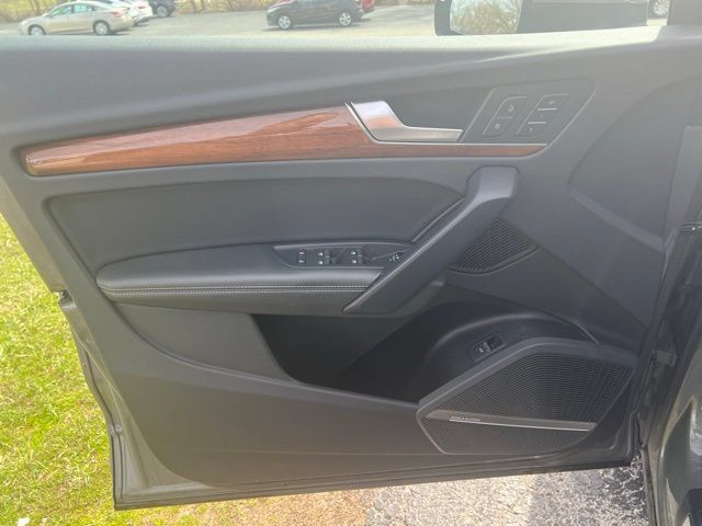 Used 2023 Audi Q5 2.0T Premium Plus AWD/4WD image 9