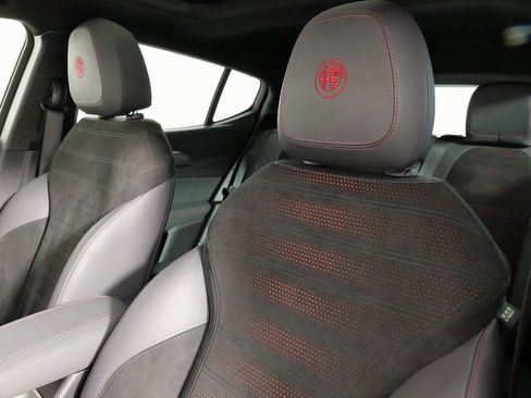 Used 2024 Alfa Romeo Tonale Veloce image 50