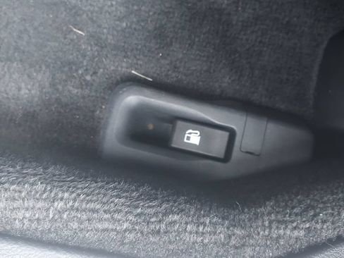 Used 2015 Subaru Legacy 2.5i AWD/4WD image 26