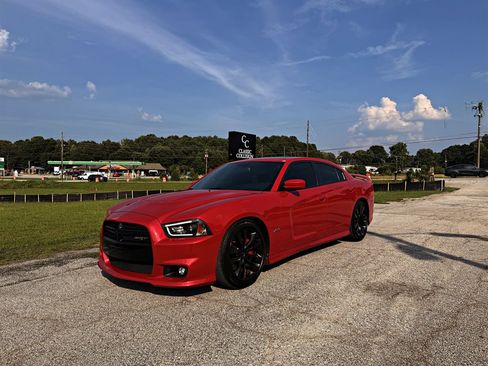 Used 2013 Dodge Charger SRT8 RWD image 1