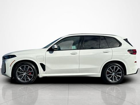 Used 2024 BMW X5 xDrive50e w/ M Sport Package AWD/4WD image 2