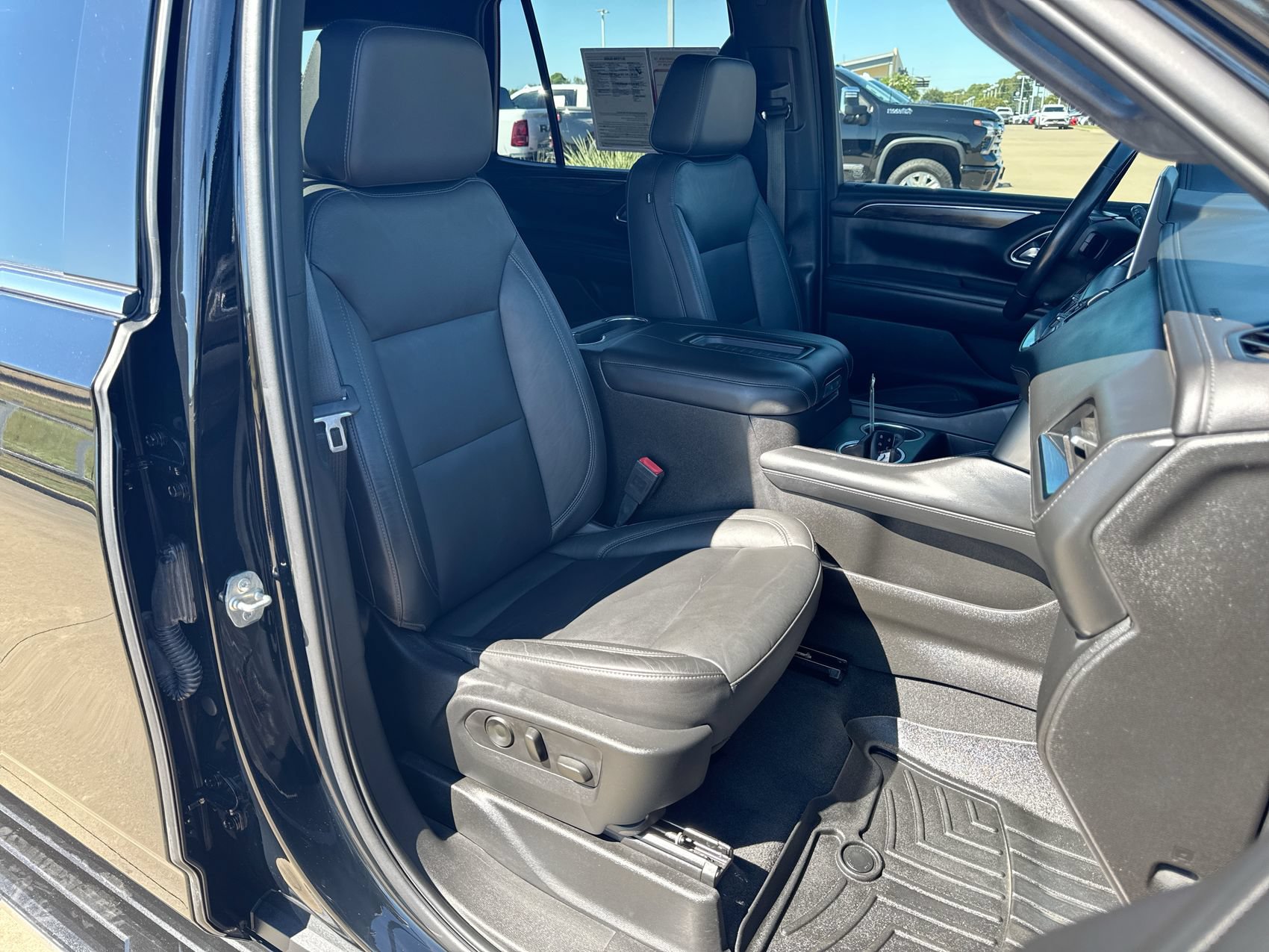 Used 2021 Chevrolet Tahoe LT RWD image 24