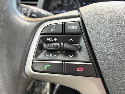 Used 2017 Hyundai Elantra Value Edition FWD image 22