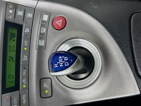 Used 2013 Toyota Prius Two FWD image 22
