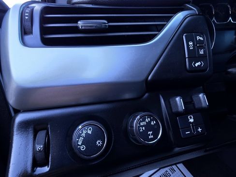 Used 2015 Chevrolet Suburban LT w/ Max Trailering Package image 11