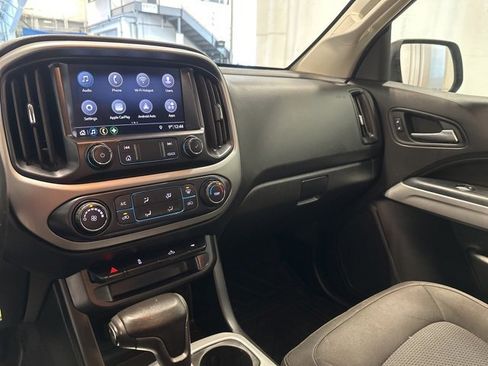 Used 2020 Chevrolet Colorado LT image 16