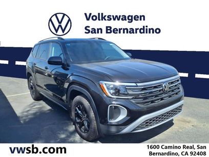 New 2025 Volkswagen Atlas Peak Edition SE