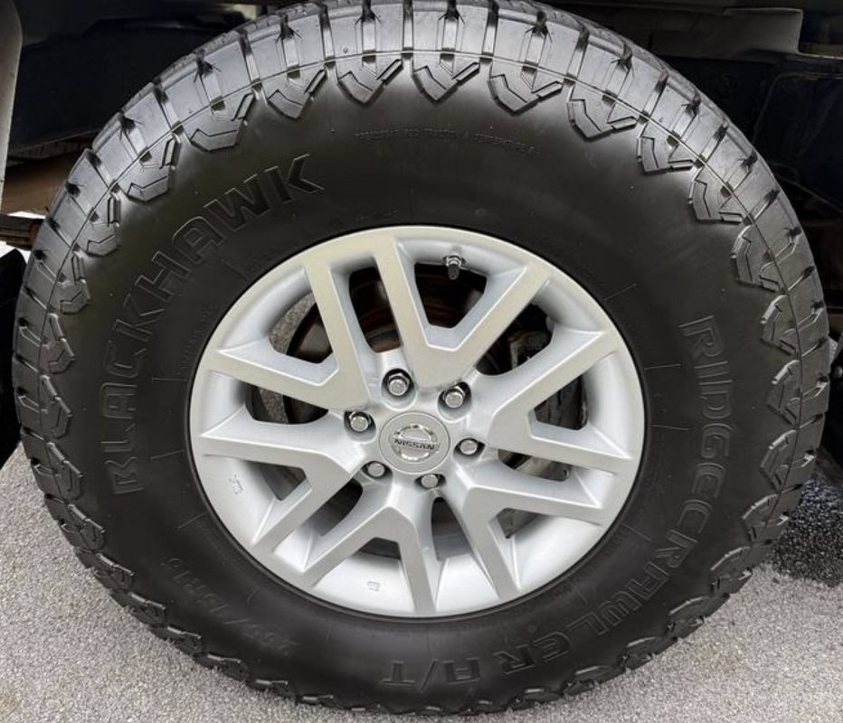 Used 2018 Nissan Frontier SV AWD/4WD image 13