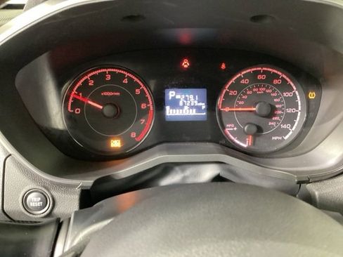 Used 2018 Subaru Crosstrek 2.0i Premium w/ Moonroof Package image 26