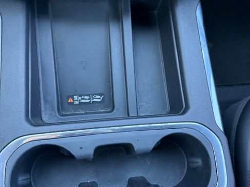 Used 2021 GMC Sierra 1500 AT4 w/ AT4 Value Package image 18