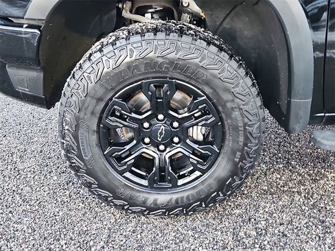 Certified 2024 Chevrolet Silverado 1500 ZR2 w/ Technology Package image 7