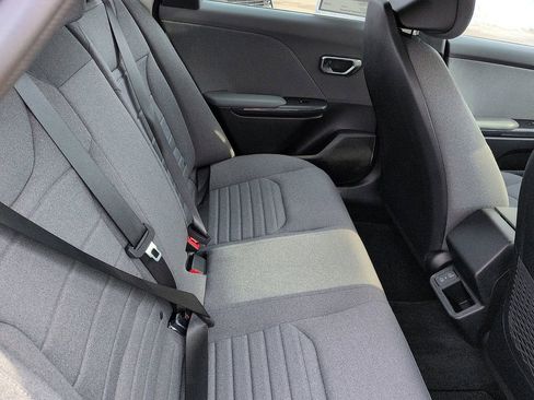 Used 2025 Kia K4 EX image 8