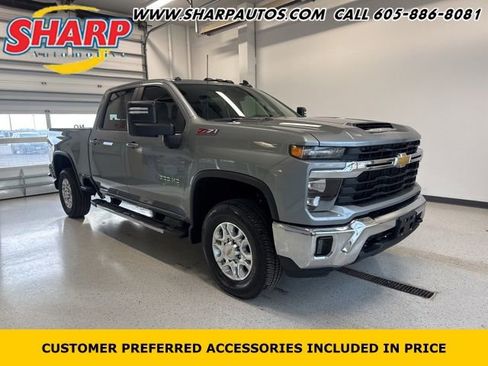 New 2026 Chevrolet Silverado 3500 LT image 1