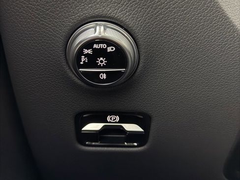 Certified 2024 Mercedes-Benz GLC 300 4MATIC image 20