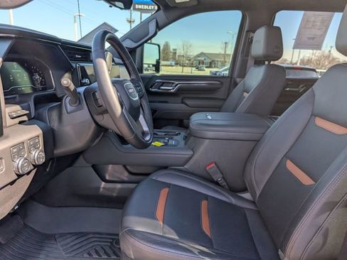 Used 2024 GMC Sierra 2500 AT4 w/ AT4 Premium Plus Package image 10