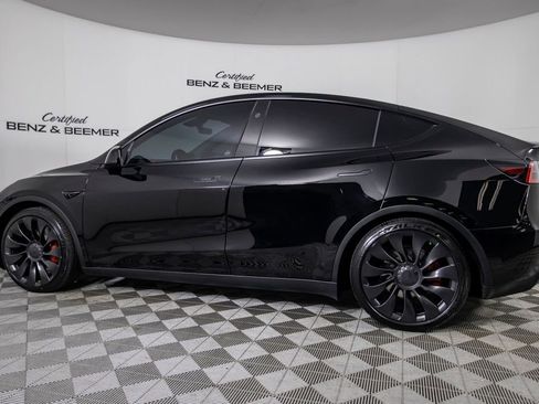 Used 2023 Tesla Model Y Performance AWD/4WD image 10