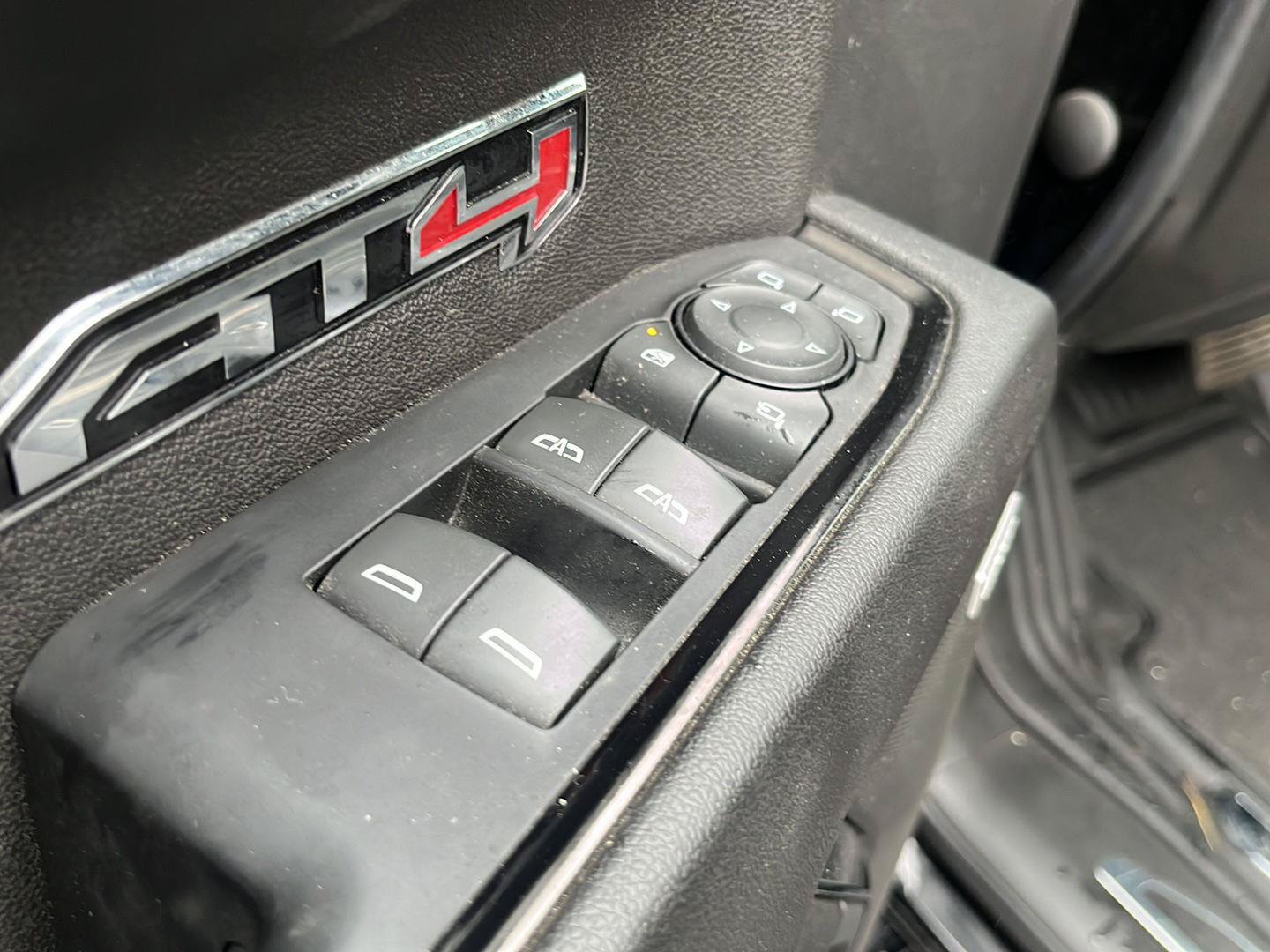 Used 2023 GMC Sierra 1500 AT4 w/ AT4 Preferred Package AWD/4WD image 11