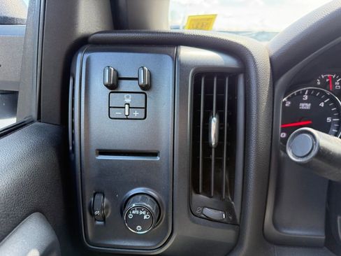 Used 2017 Chevrolet Silverado 2500 W/T w/ WT Convenience Package AWD/4WD image 14