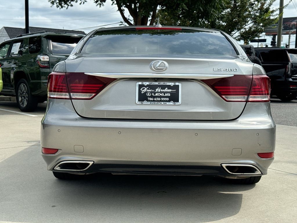 Used 2017 Lexus LS 460 w/ Comfort Package RWD image 7