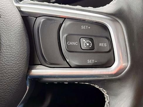 Certified 2022 Jeep Wrangler Unlimited Sahara w/ Cold Weather Group image 20