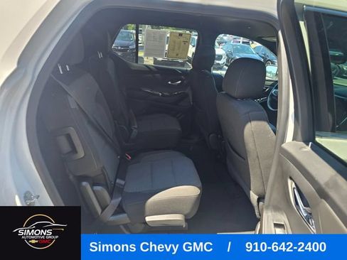 Used 2023 Chevrolet Traverse LT w/ Rear Camera Mirror Package AWD/4WD image 47