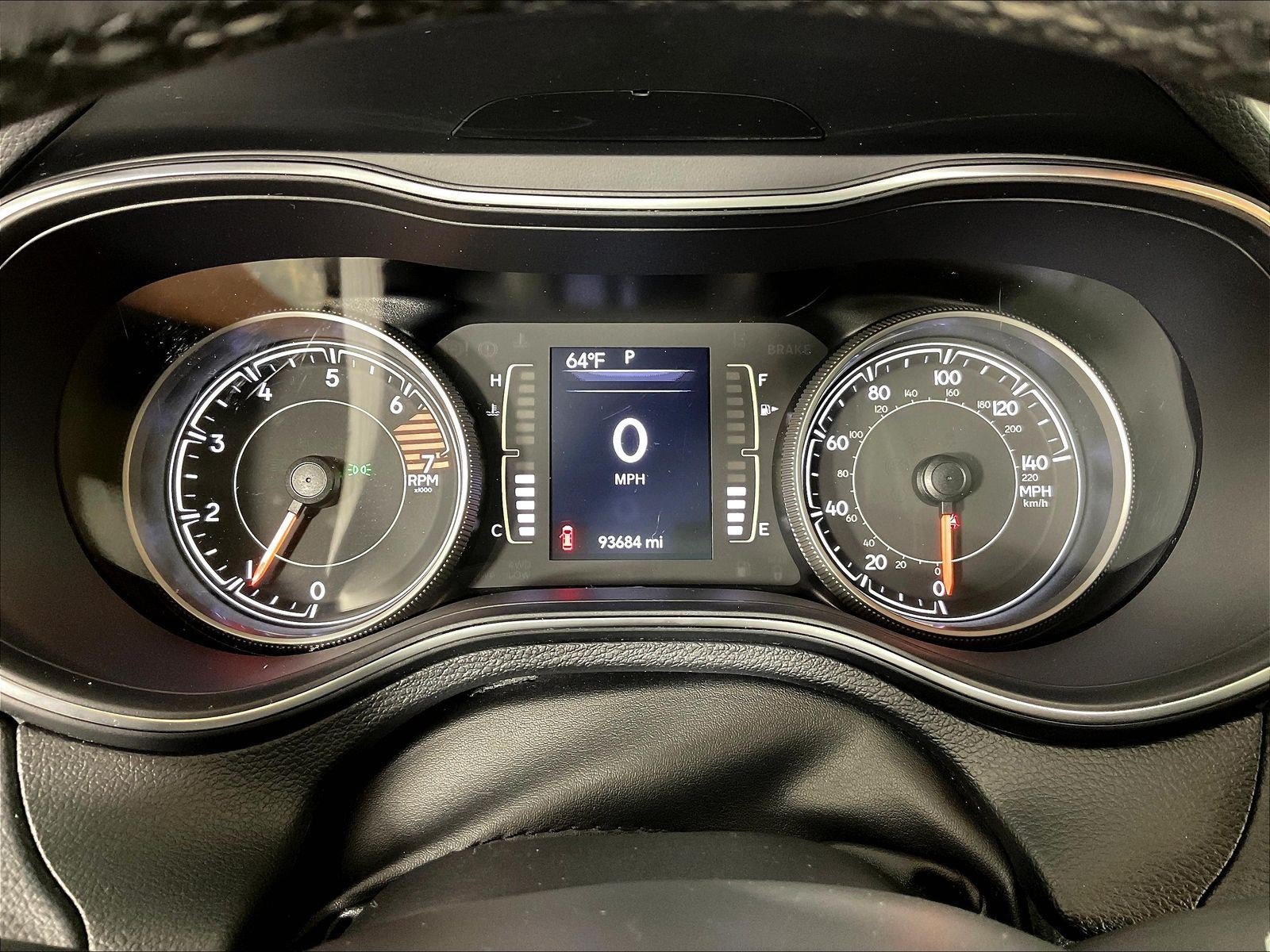 Used 2020 Jeep Cherokee Latitude Plus FWD image 13