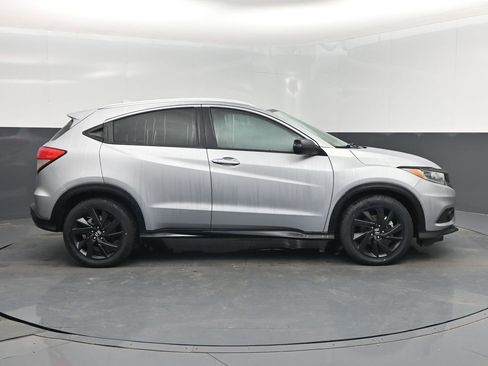 Used 2022 Honda HR-V Sport image 2