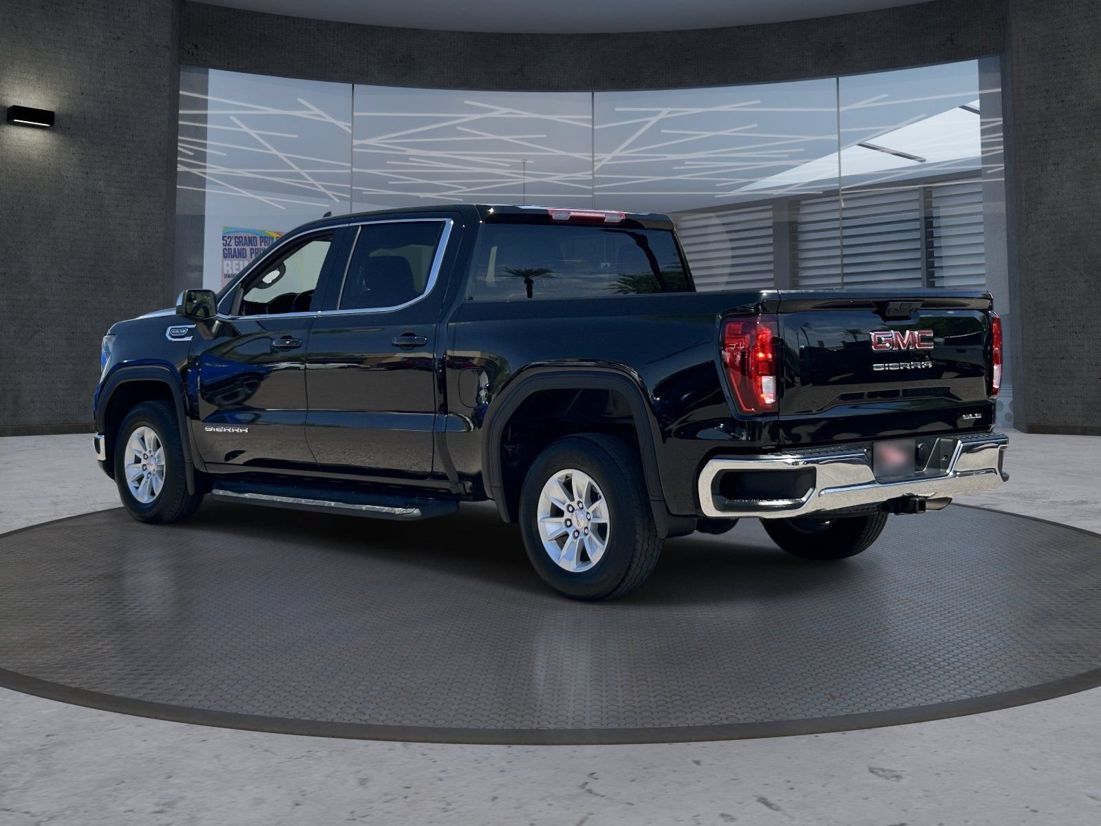 Certified 2025 GMC Sierra 1500 SLE RWD image 4