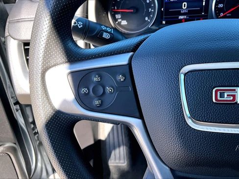 Used 2024 GMC Terrain SLE image 23