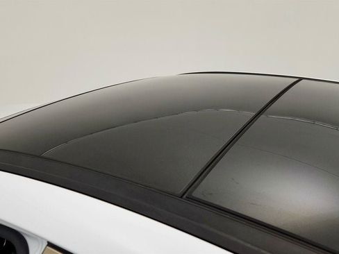 Used 2017 Genesis G80 3.8 w/ Option Group 02 image 10